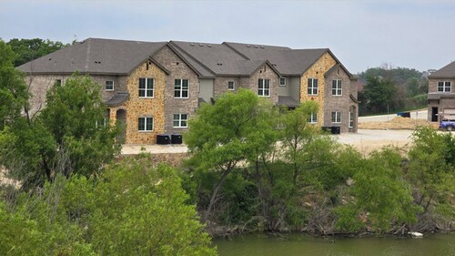 Landing | Stylish 3BD in Weatherford