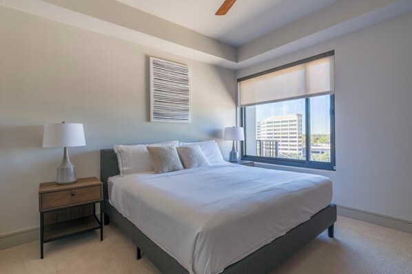 2 bedrooms, desk, iron/ironing board, WiFi