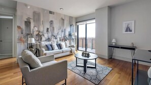 Smart TV - Landing | Chic 2BD, Tennis Court, Pool (Houston)