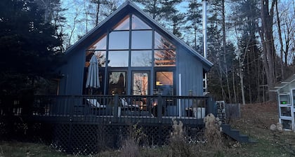 Zen Retreat Cabin â A Tranquil Escape Minutes from Lakes & Mountains, 3bd/1.5bth