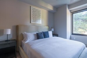 2 Schlafzimmer, Schreibtisch, Bügeleisen/Bügelbrett, WLAN