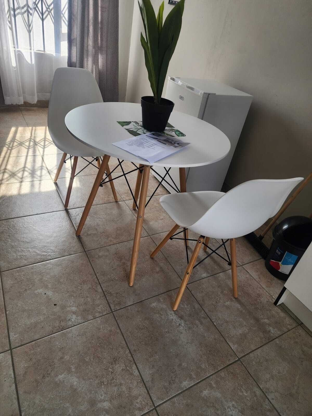 Room, 1 Bedroom | Dining