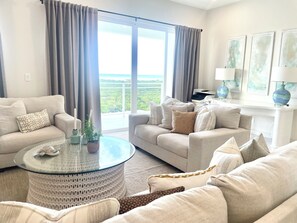 Smart TV, books, printers - Luxury 6-bedroom villa in amazing view 6 min walking to the beach. (Providenciales)