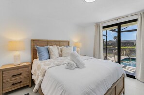 4 habitaciones, tabla de planchar con plancha, wifi y ropa de cama 