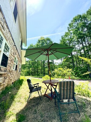 Comfort Twin kamer, uitzicht op tuin | Terras