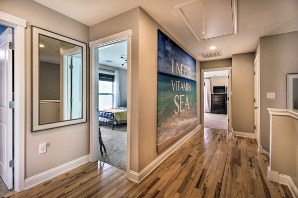 Interior - Charming 3-bedroom townhouse, minutes from the beach, on peaceful Tybee Island. (Tybee Island)