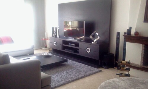 Grand et joli appartement dans un quartier chic à Casablanca 