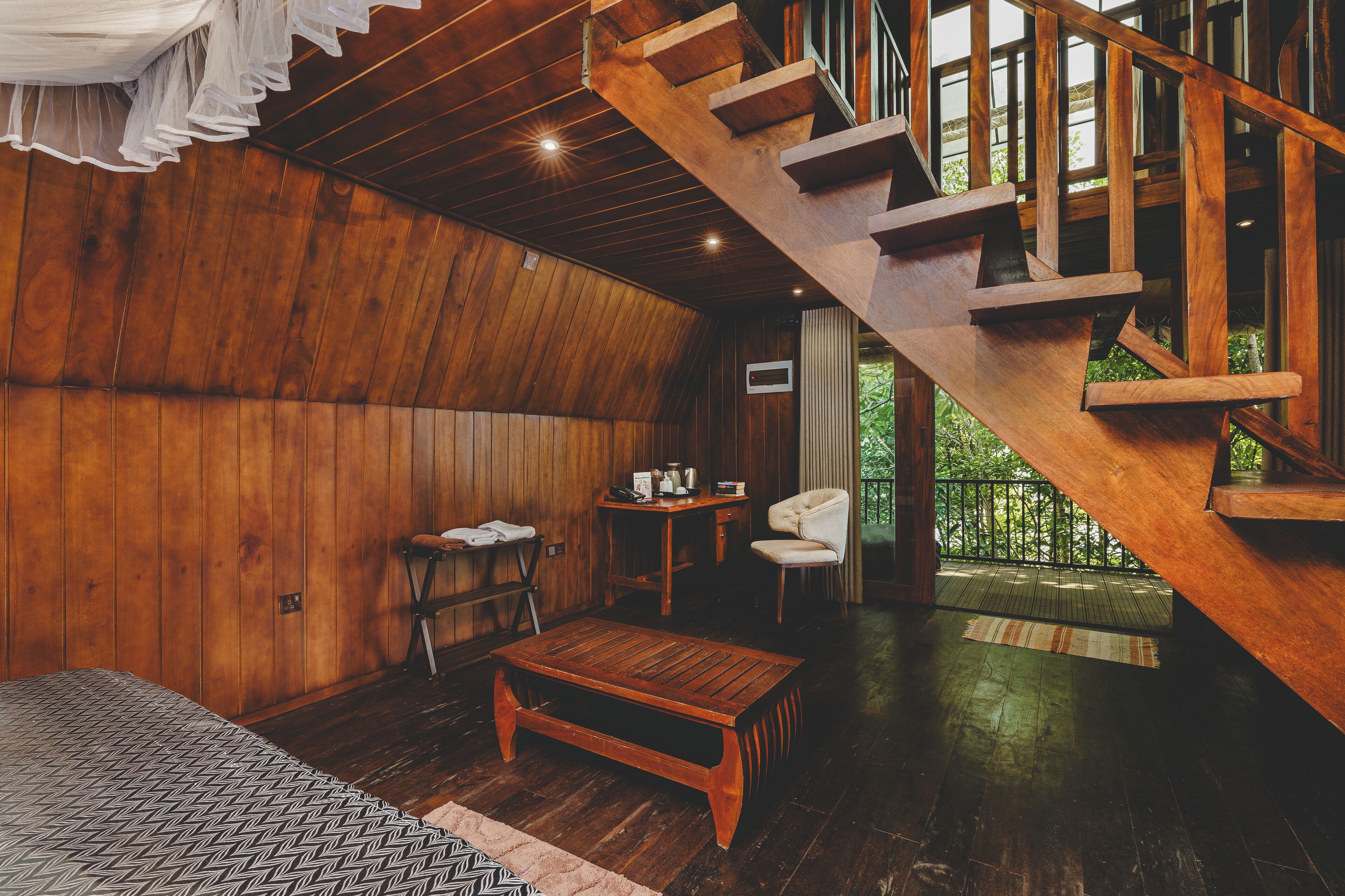 Cottage with Garden View | Living area | Books