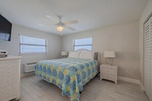 1 chambre, fer et planche à repasser, Wi-Fi, literie fournie