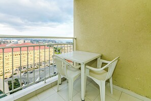 Family Condo | Balcony - Azure by residences  (Baku)