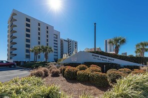 Exterior - 2 Bedroom Gulf  Front Located in Gulf Shores (Gulf Shores)