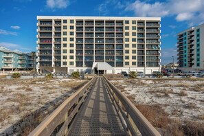 Exterior - 2 Bedroom Gulf  Front Located in Gulf Shores (Gulf Shores)