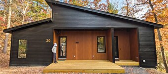 New Cozy Cabin in Shenandoah Virginia, WiFi, EV, Games