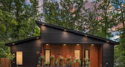 Cabin with Sauna, EV, Pool Table, Bryce Resort, Lake Laura