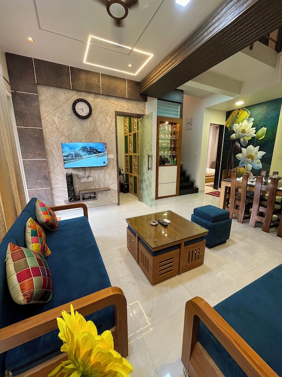 Glorious Villa Lonavala Private Pool | Jacuzzi | Steam Bath - Lonavala