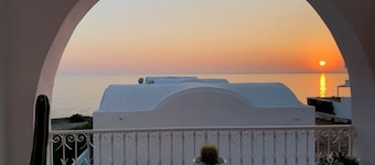 Luxurious Waterfront 2-Suites Condo in Hammamet