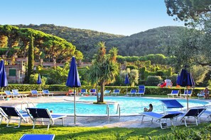 Outdoor pool - Holiday Residence St. Anna, Rio Nell"elba (Rio)