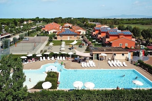 Classic Apartment, 3 Bedrooms | Pool | Outdoor pool