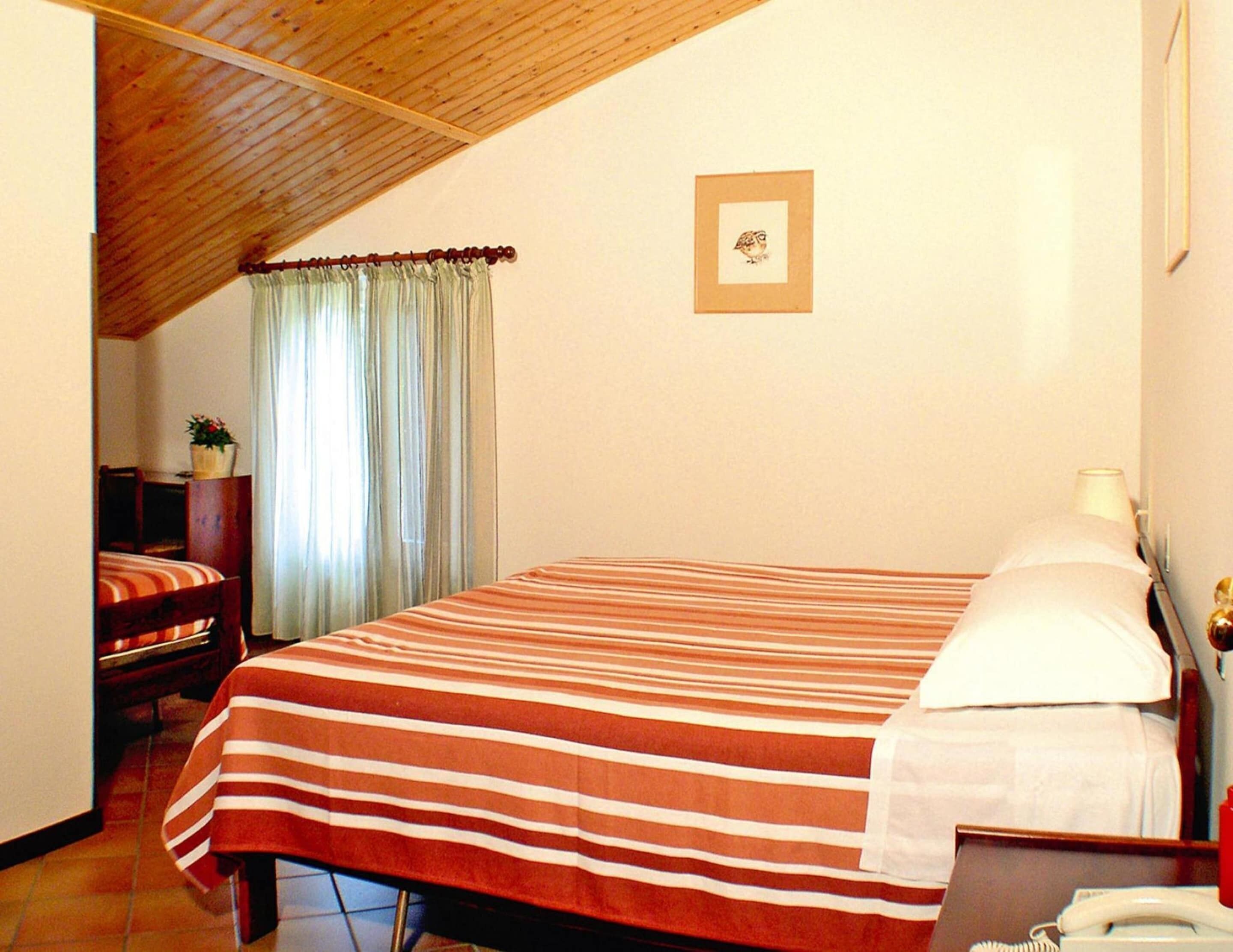 Comfort Apartment, 3 Bedrooms | 7 bedrooms, individually furnished