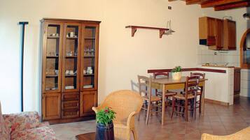 Apartemen Comfort, 2 kamar tidur | Ruang keluarga