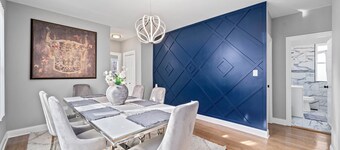 Charming house in amazing Chicago with WiFi and AC.  Close to many restaurants.
