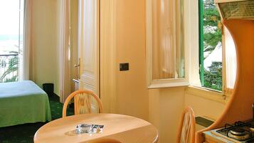 Biệt thự phong cách cổ điển, 1 phòng ngủ | Nội thất