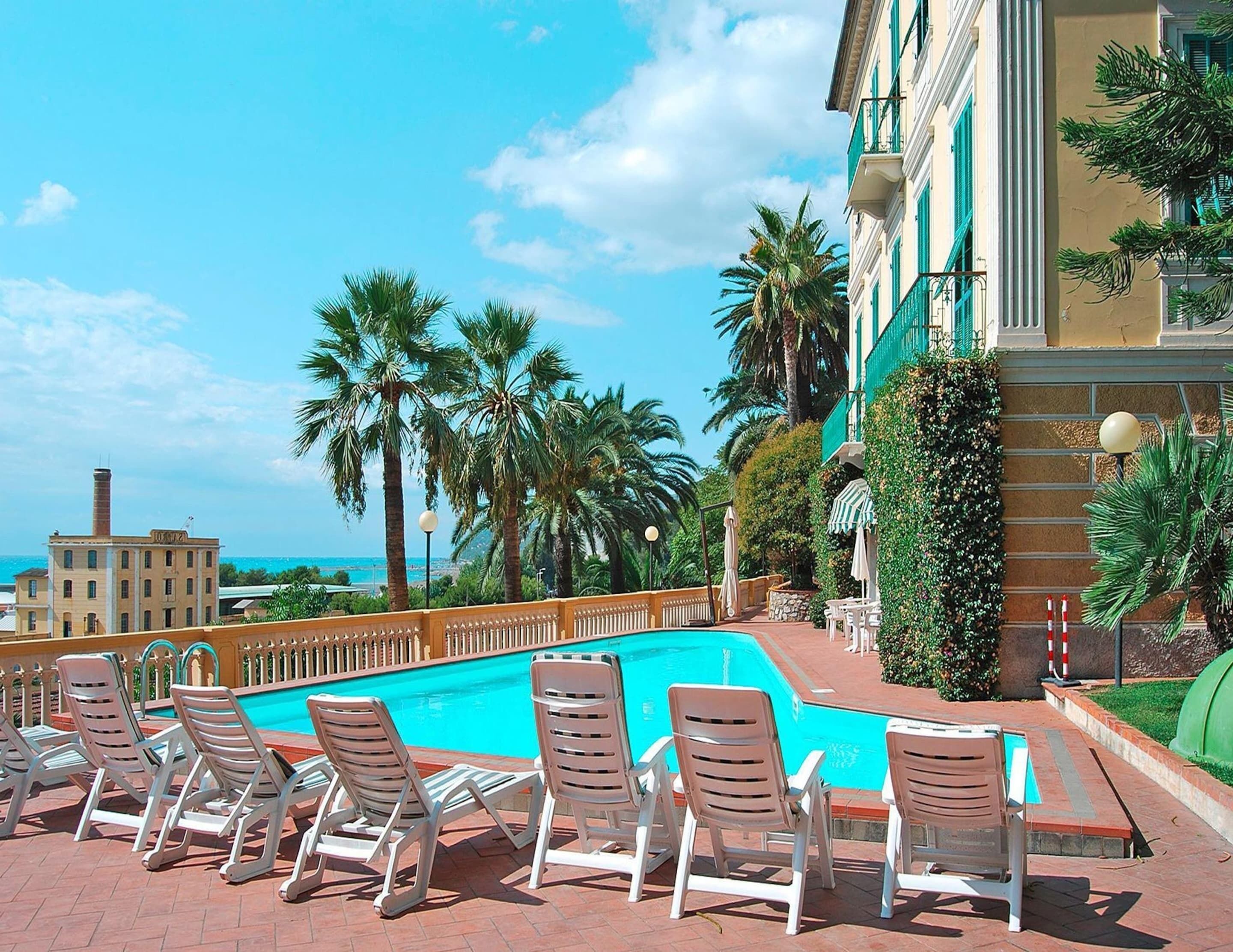 Pool | Outdoor pool
