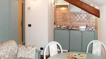 Classic Villa, 1 Bedroom | Private kitchen | Fridge