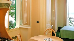 Interior - Apartment in Imperia With Heating (Imperia)