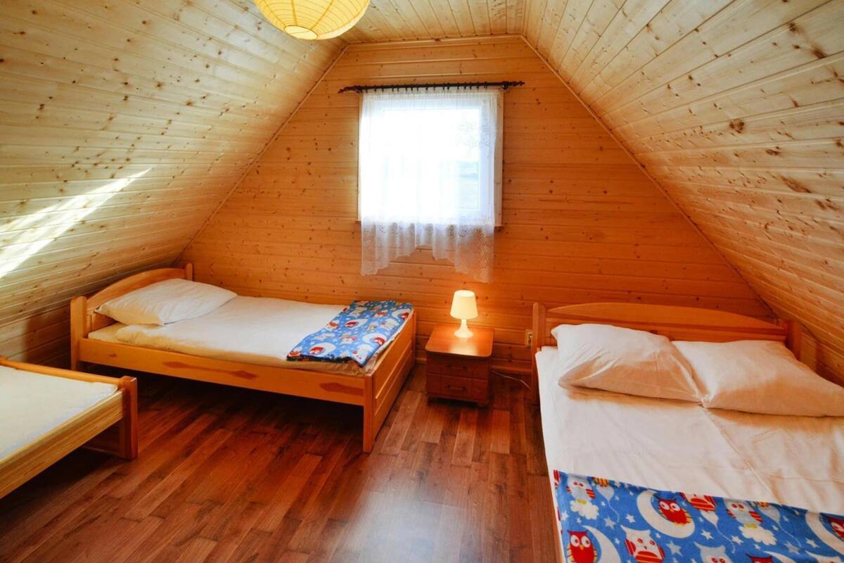 4 chambres, ameublement personnalisé, draps fournis