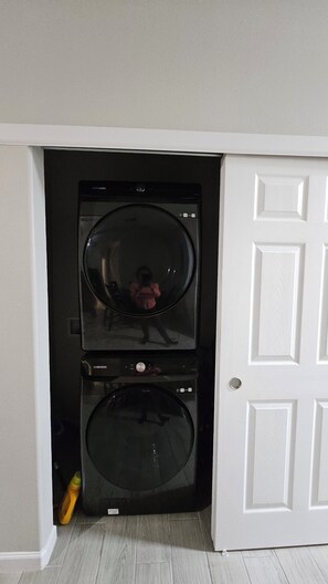 Interior - Cozy 2-bedroom Home in beautiful El Paso  (El Paso)