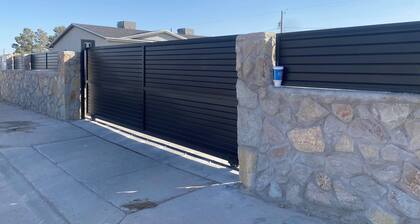 Cozy 2-bedroom Home in beautiful El Paso