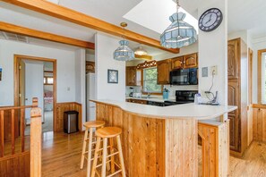 Fridge, microwave, oven, stovetop - Classic Outer Banks soundside beach house near Duck Town Park! (Duck)
