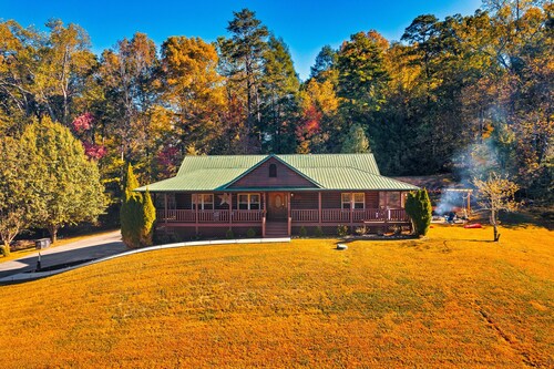 Big Swim Spa| Fire Pit| Dog| Easy Drive| 3 KingBed