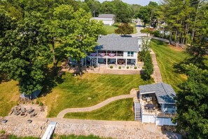 Exterior - Waterfront- Egypt Shores Luxury Retreat (Creal Springs)