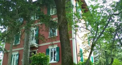 Gorgeous apartment in villa with private forest - Brenta Dolomites Park