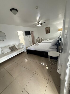1 chambre, fer et planche Ă repasser, Wi-Fi, literie fournie