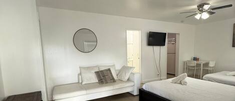 1 bedroom, iron/ironing board, WiFi, bed sheets