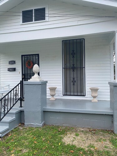 Charming 2-bedroom house only 4 minutes from the gates of LSU.