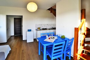 House | Living room - Comfortable Holiday Homes With Terraces (Postomino)