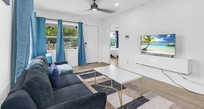 Fully Remodeled 3 bed 1 bath Minutes From The Beach with Retro Arcade!