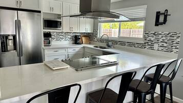 Microwave, stovetop, dishwasher