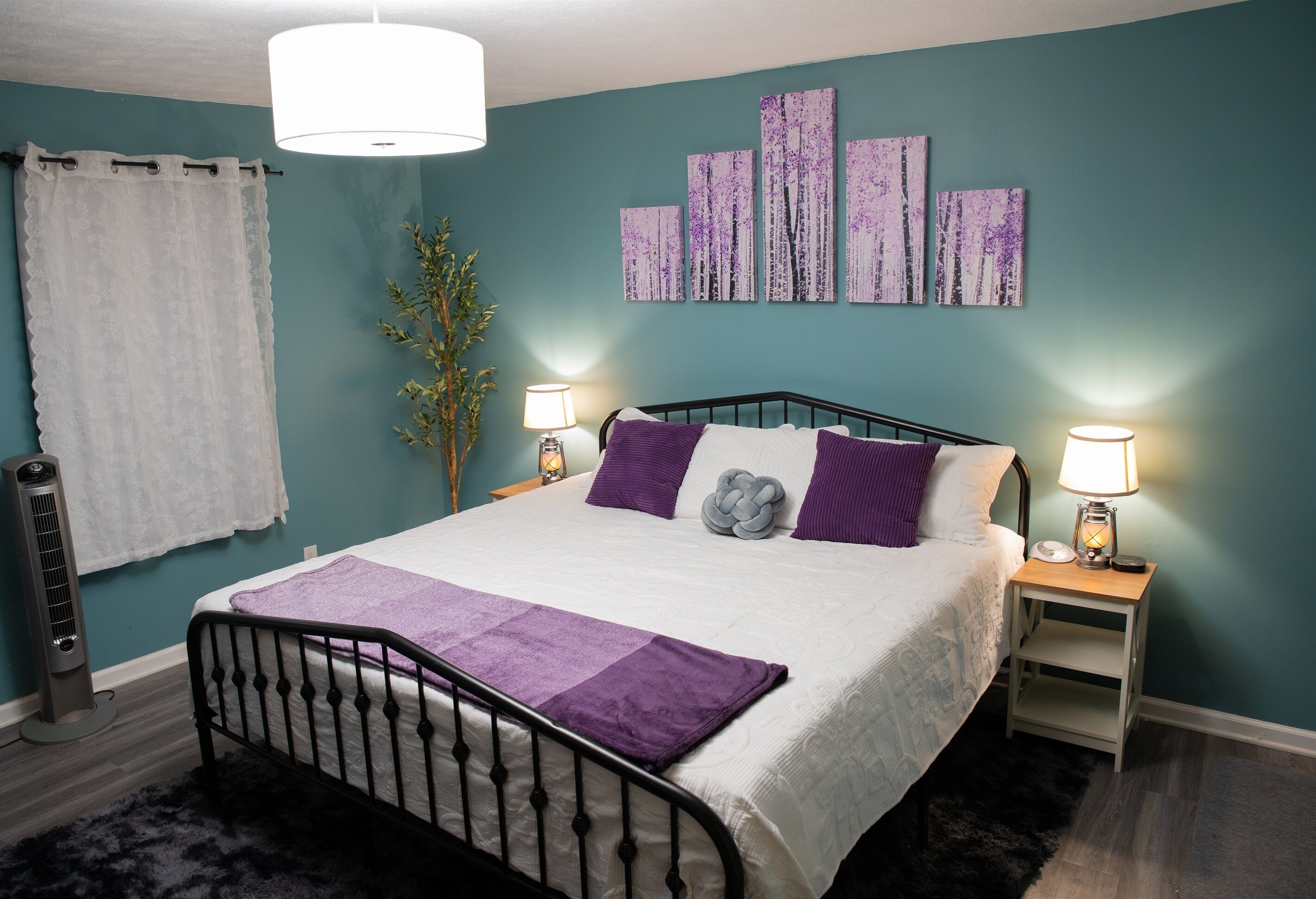 2 habitaciones, escritorio, tabla de planchar con plancha y wifi gratis 