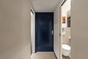 Hair dryer - Modern Flat in Kreuzberg 2 bath rooms (Berlin)