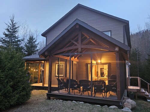 Spacious, secluded chalet in the center of everything.  Skiing, snowmobiling, hiking, beach.