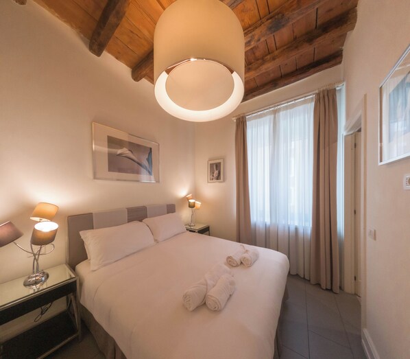 3 عدّة غرف نوم وواي فاي مجانًا وملاءات أسرّة