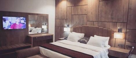 Economy Room, Balcony, City View | Desk, laptop workspace, free WiFi