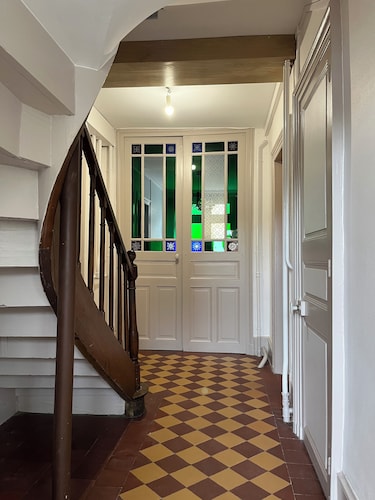 Chez Mamie Madeleine, grand gîte familial en bord de forêt de Tronçais.