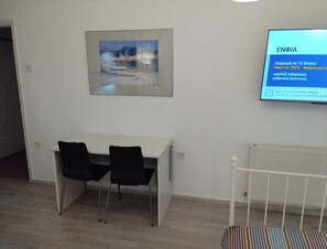 Departamento, 2 habitaciones, para fumadores, balcón | Sala de estar