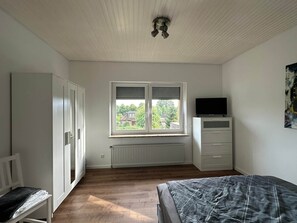 5 bedrooms, WiFi, bed sheets - House at the Schafwedel - Stelle (Stelle)